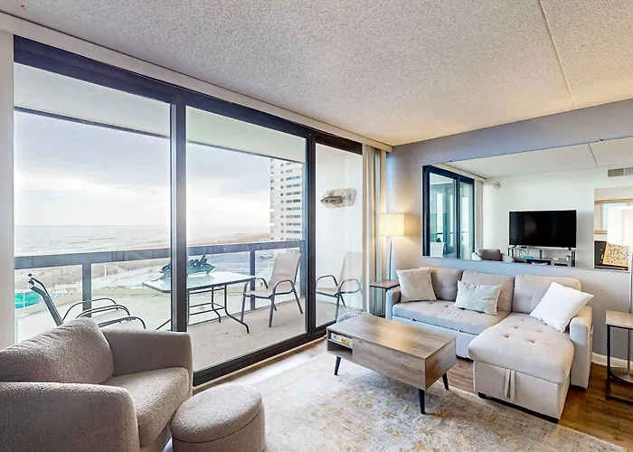Holiday home Ocean Views Pool Days & Family Fun *