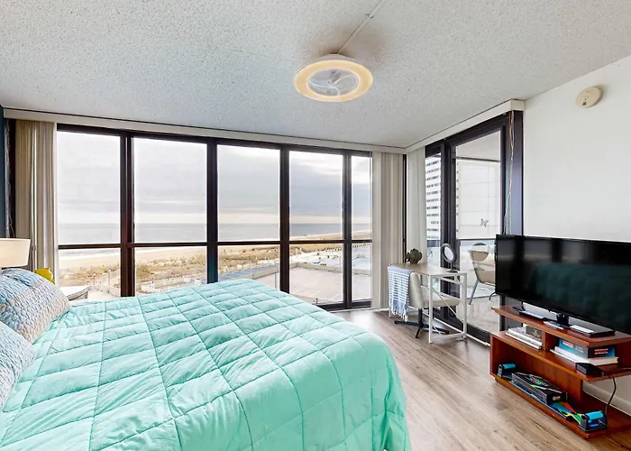 Ocean Views Pool Days & Family Fun *
