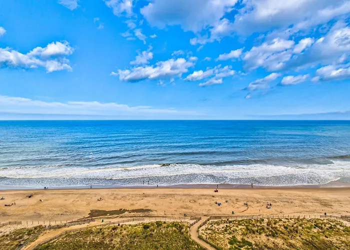 Ocean Views Pool Days & Family Fun Holiday home *